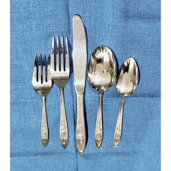 65 Piece Set Oneida Stainless 5-Pc Place Settings for 12 My Rose Pattern - Picture 5 of 16